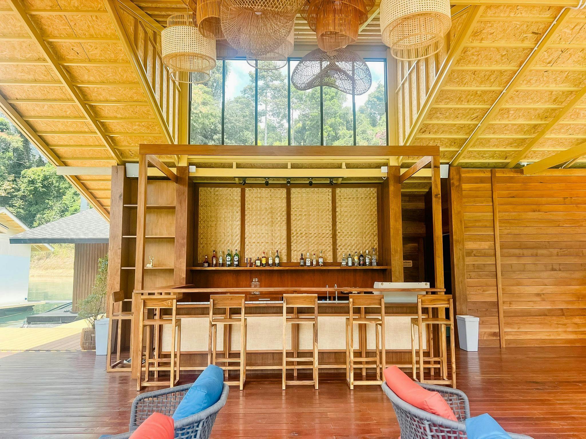 360 Issara Floating Resort