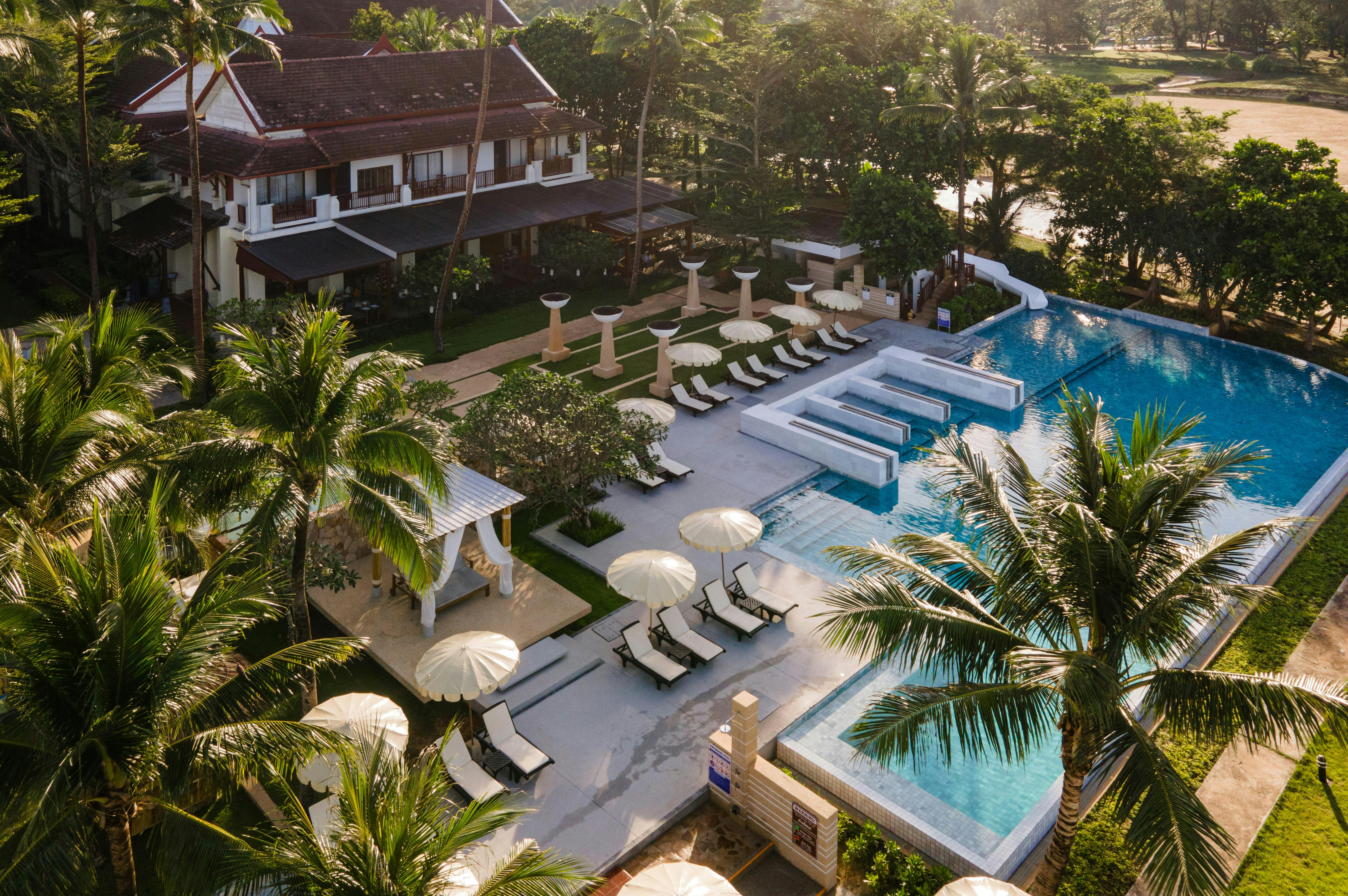 Apsara Beachfront Resort and Villa