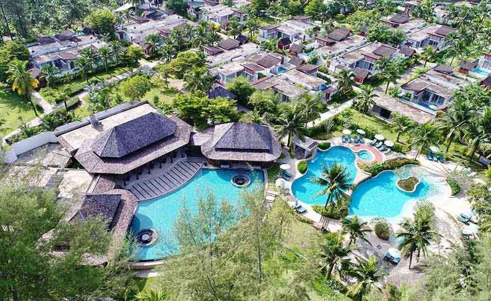 Apsara Beachfront Resort and Villa