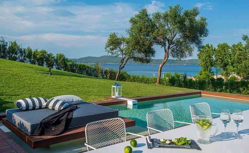 Avaton Luxury Hotel & Villas 