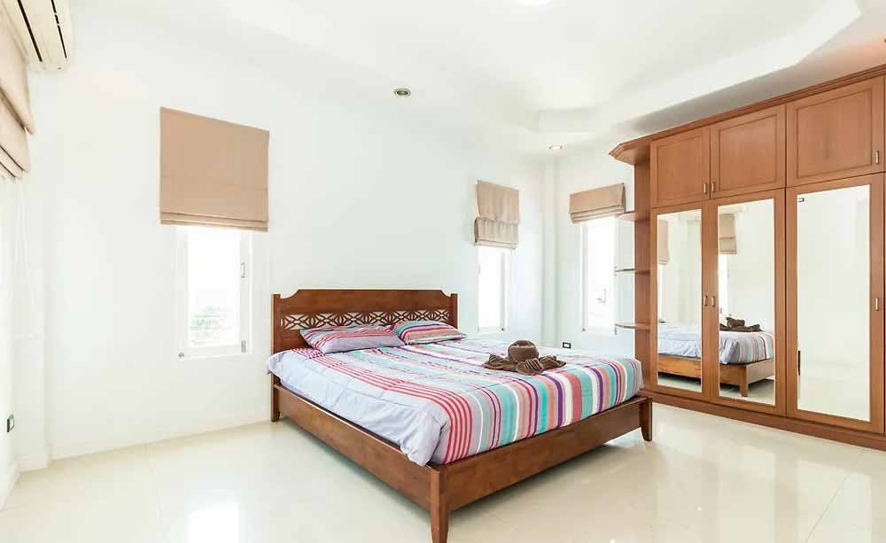 Baan Kanittha - Tewaree 4 Bedrooms Pool