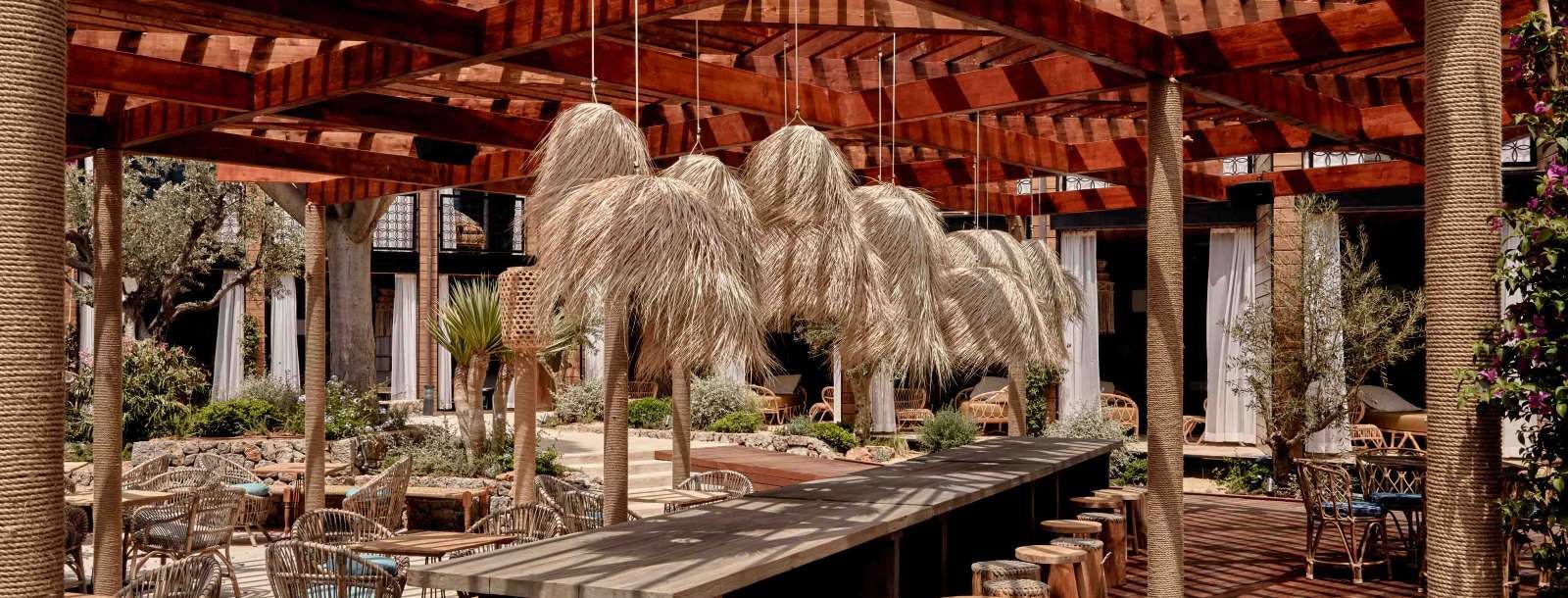 Bikini Island & Mountain Hotels