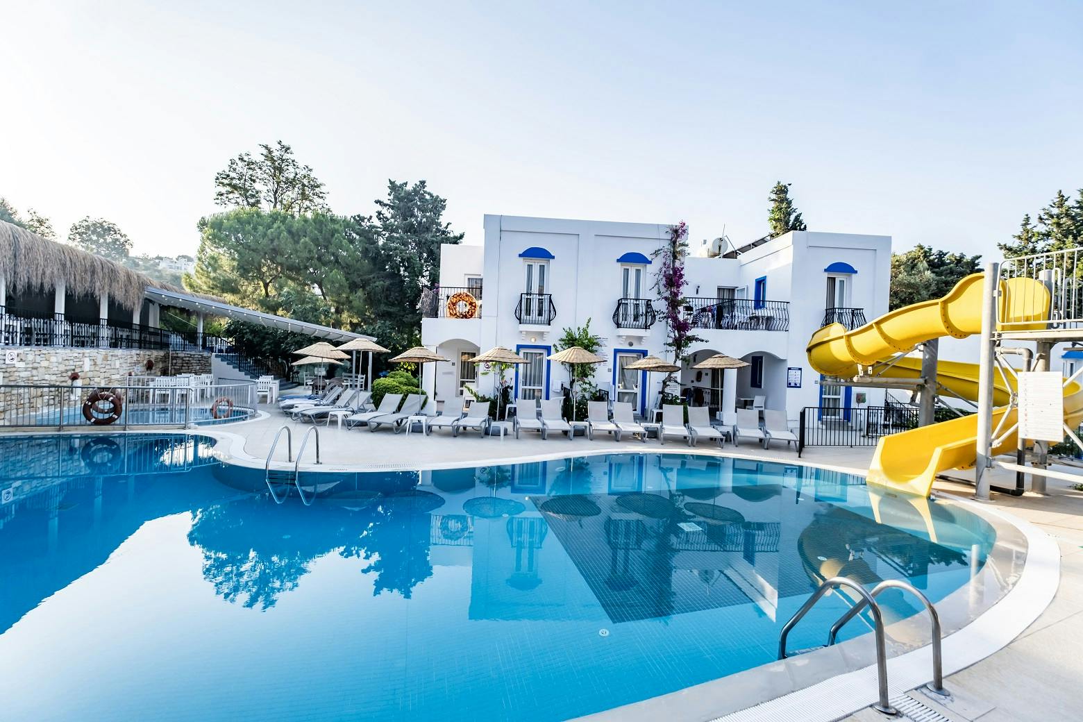 Bitez Paloma Family Club