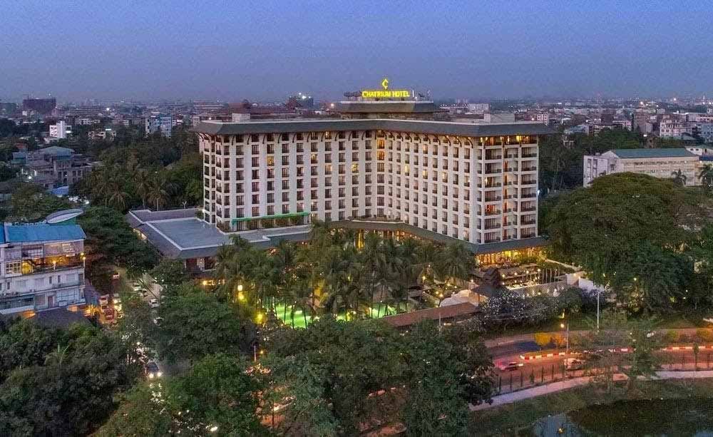 Chatrium Hotel Royal Lake Yangon