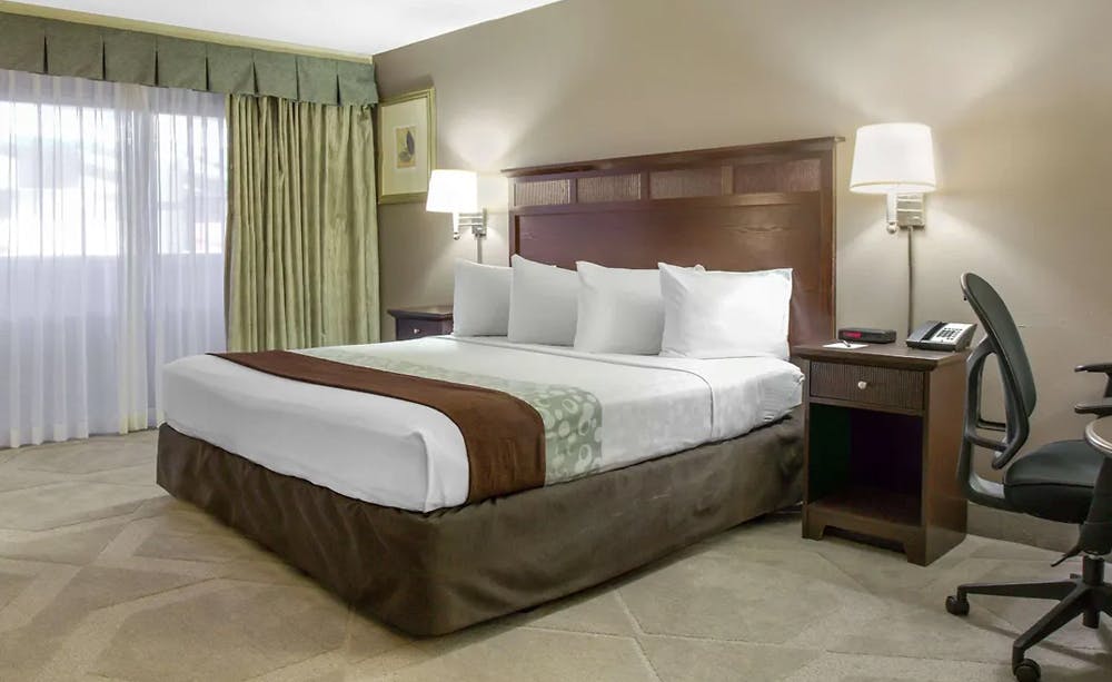 Clarion Hotel Orlando International Airport