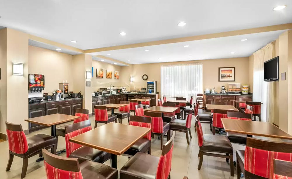 Comfort Suites Orlando Airport