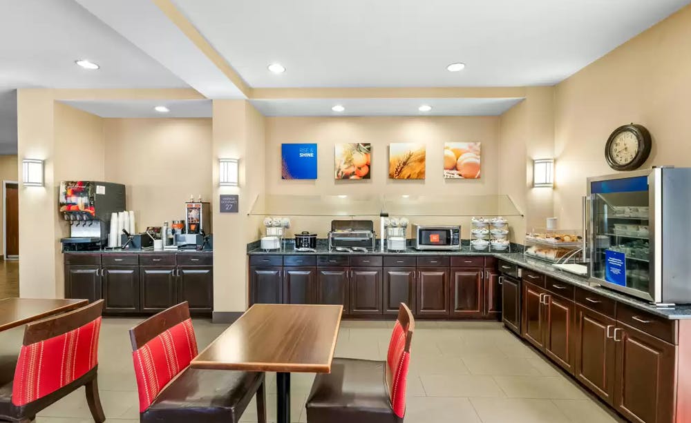 Comfort Suites Orlando Airport