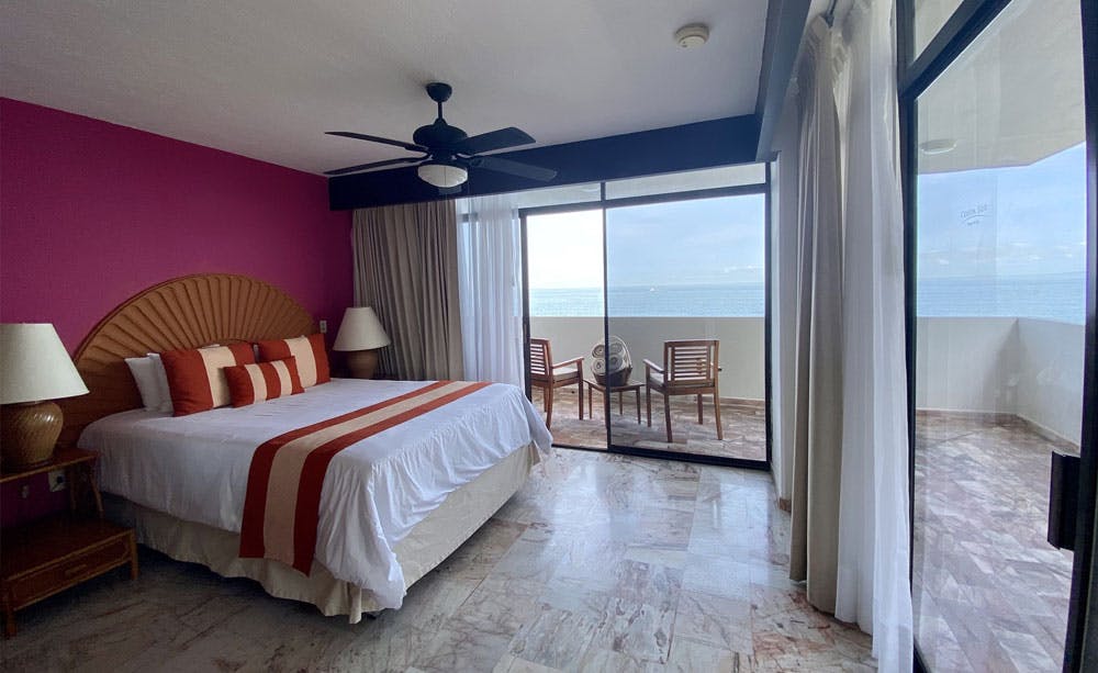 Costa Sur Resort and Spa