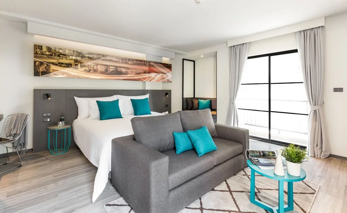 Cross Vibe Bangkok Sukhumvit