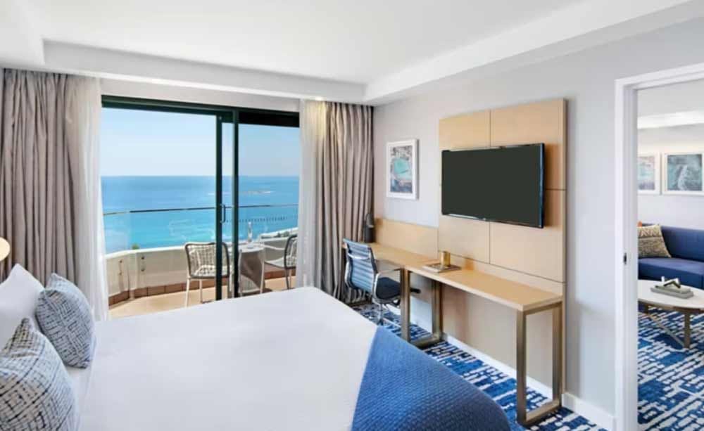 Crowne Plaza Coogee Beach