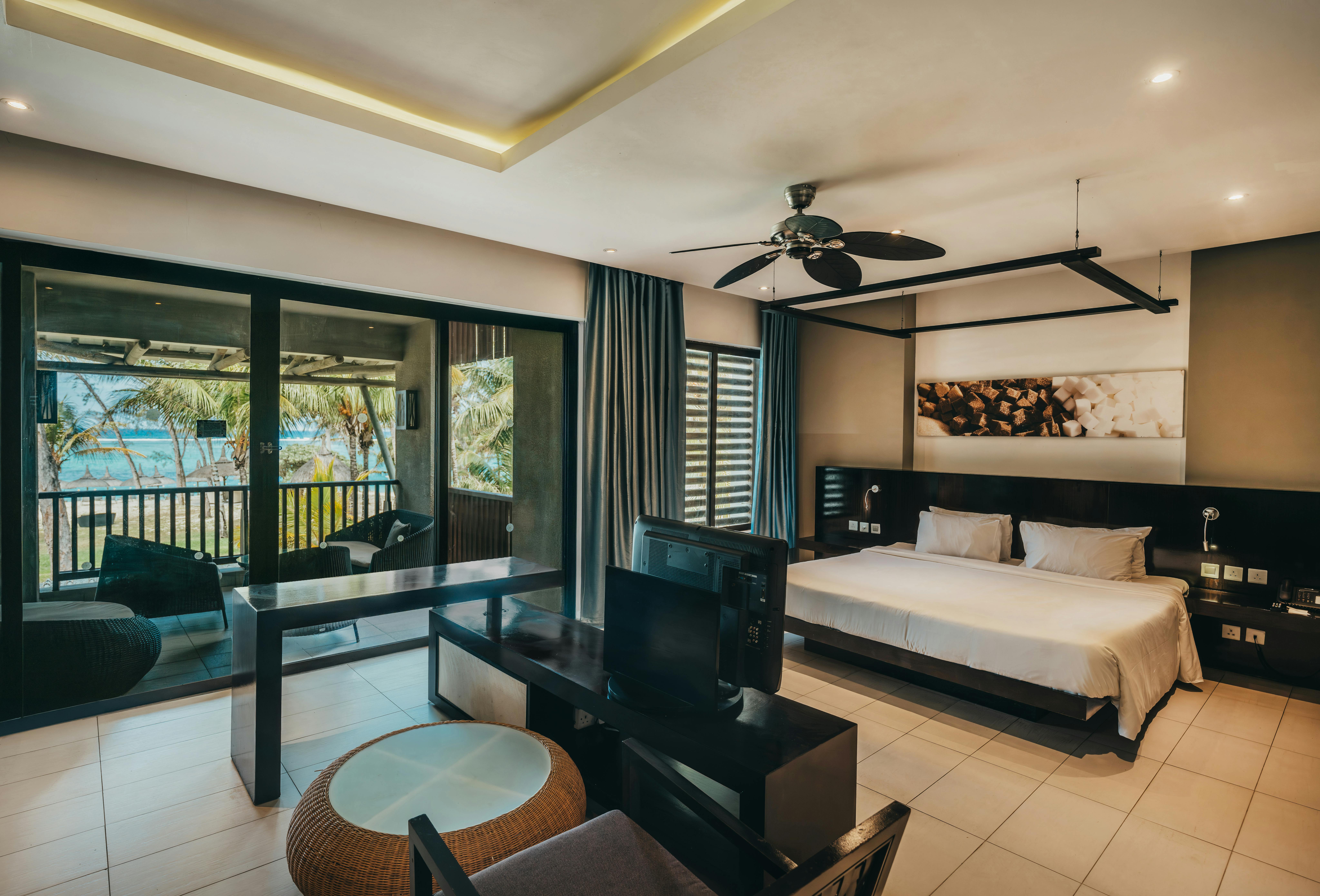 Crystals Beach Resort Belle Mare