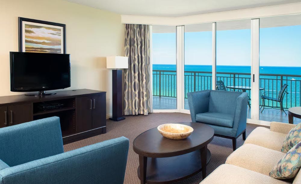 double-tree-resort-and-spa-by-hilton-hotel-ocean-point-north-miami-beach-04