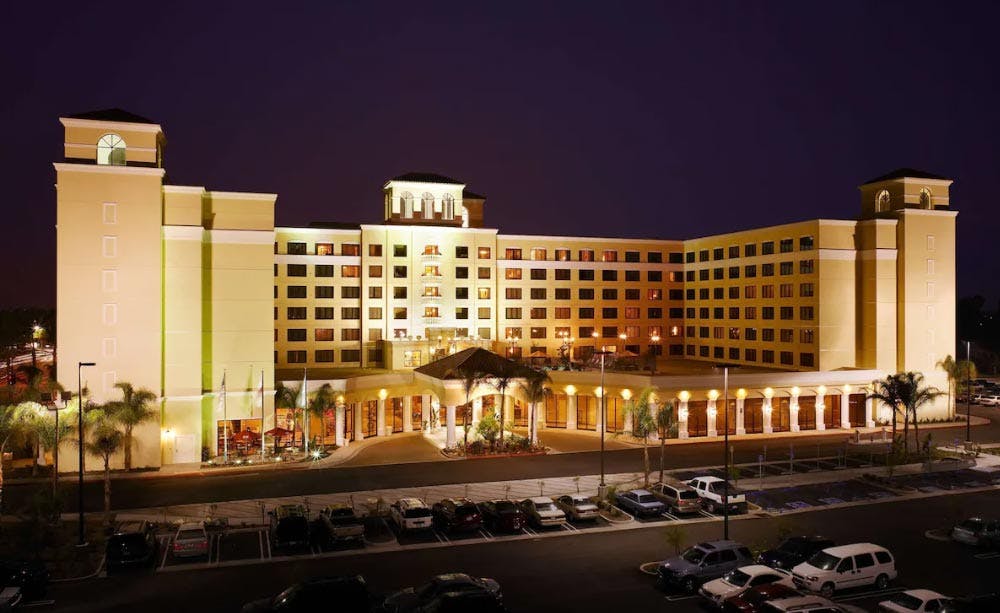 DoubleTree Suites by Hilton Hotel Anaheim Resort - Convention Center