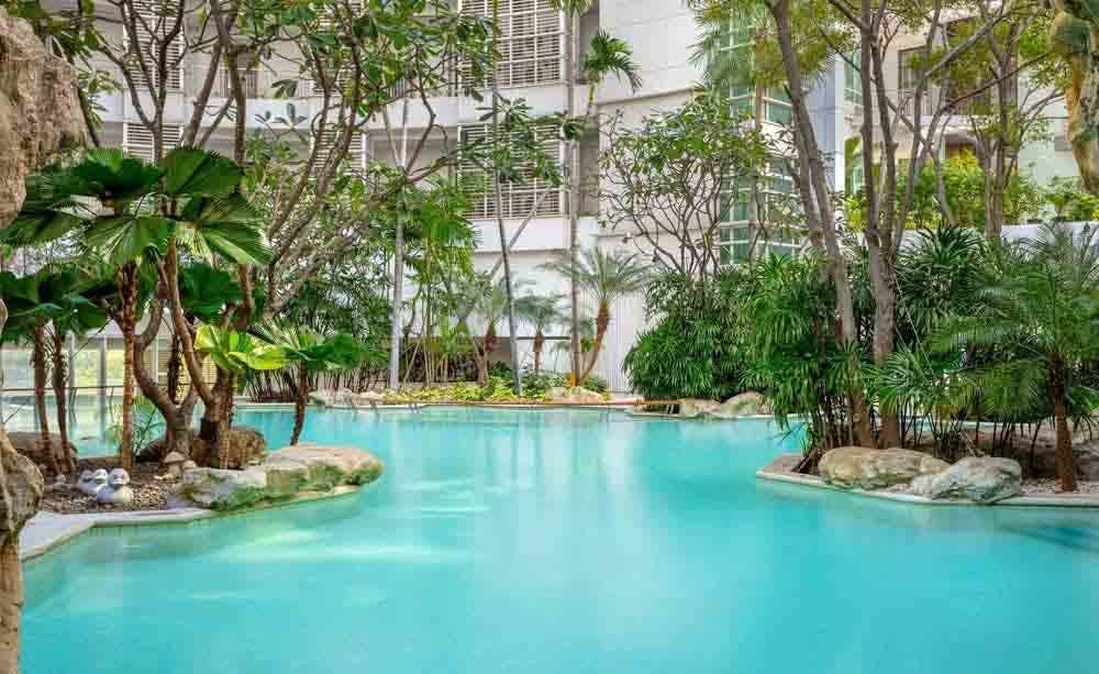 dusit-suites-hotel-ratchadamri-bangkok-01