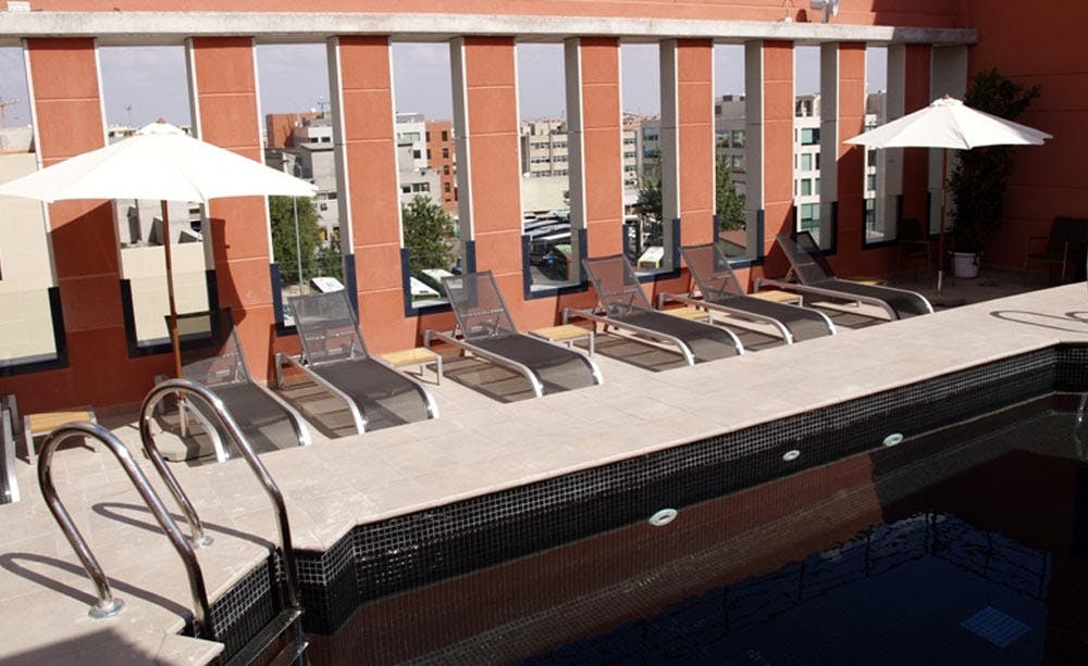 Eco Alcala Suites