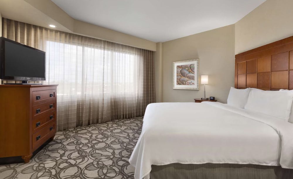 Embassy Suites by Hilton San Antonio Airport