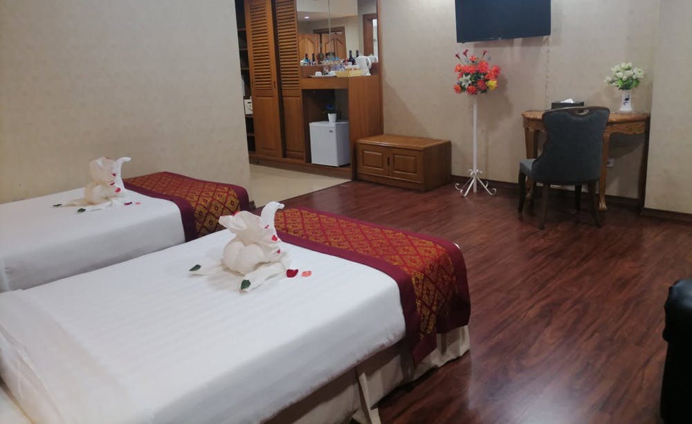 Excel Treasure Hotel