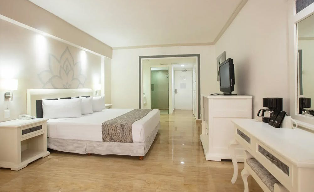 Golden Parnassus All Inclusive Resort & Spa