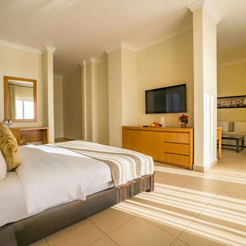 Grand Tala Bay Resort