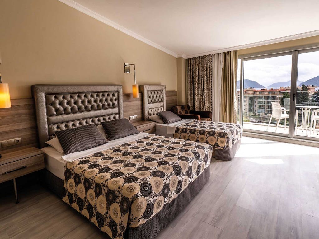 Green Nature Diamond Hotel