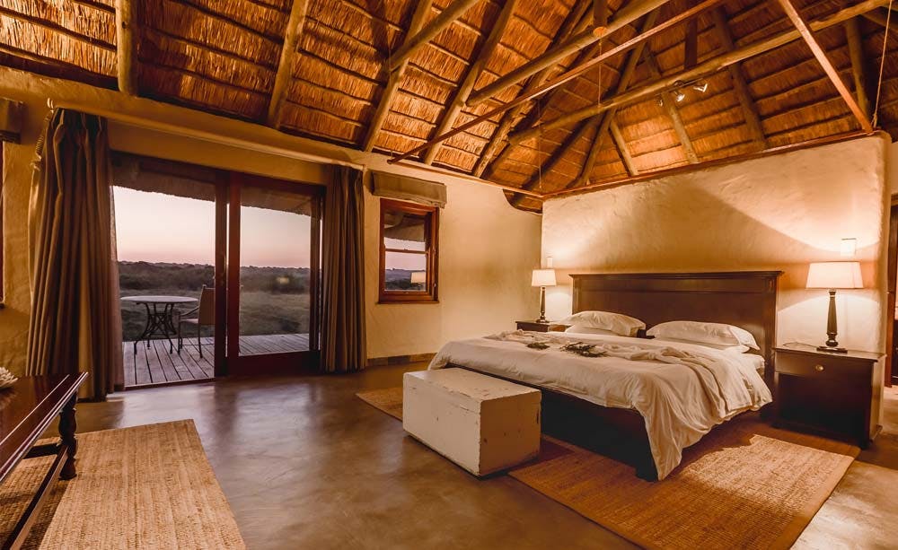 Hlosi Game Lodge