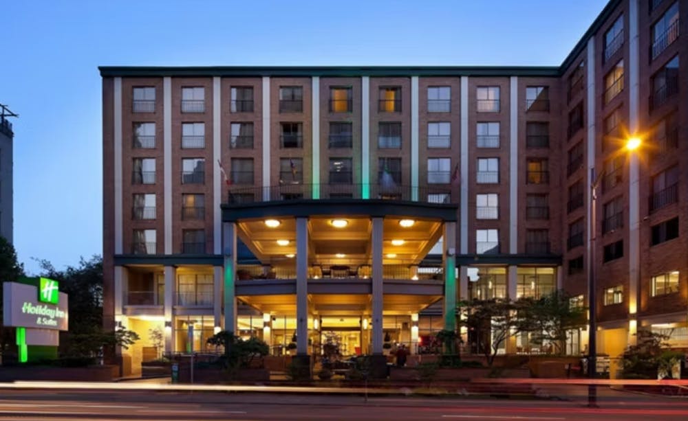 Holiday Inn Hotel & Suites Vancouver Downtown