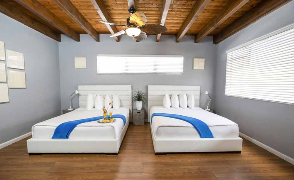 Hollywood Beach Suites Hotel