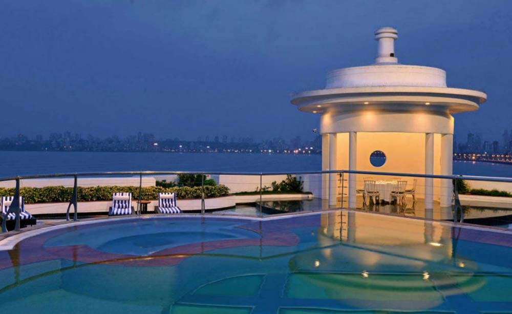 hotel-marine-plaza-mumbai-02