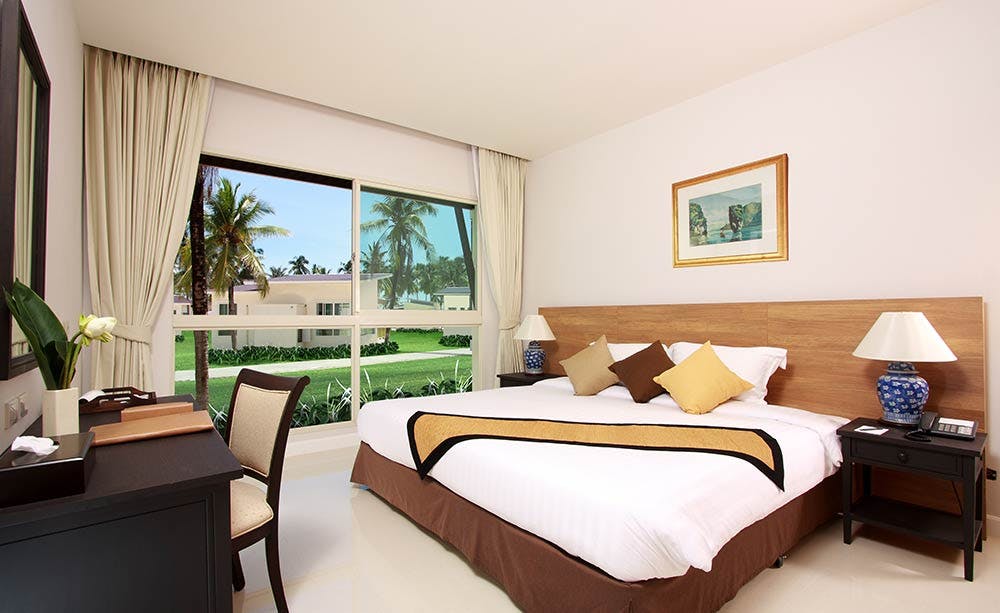 Kantary Beach Hotel Villas & Suites