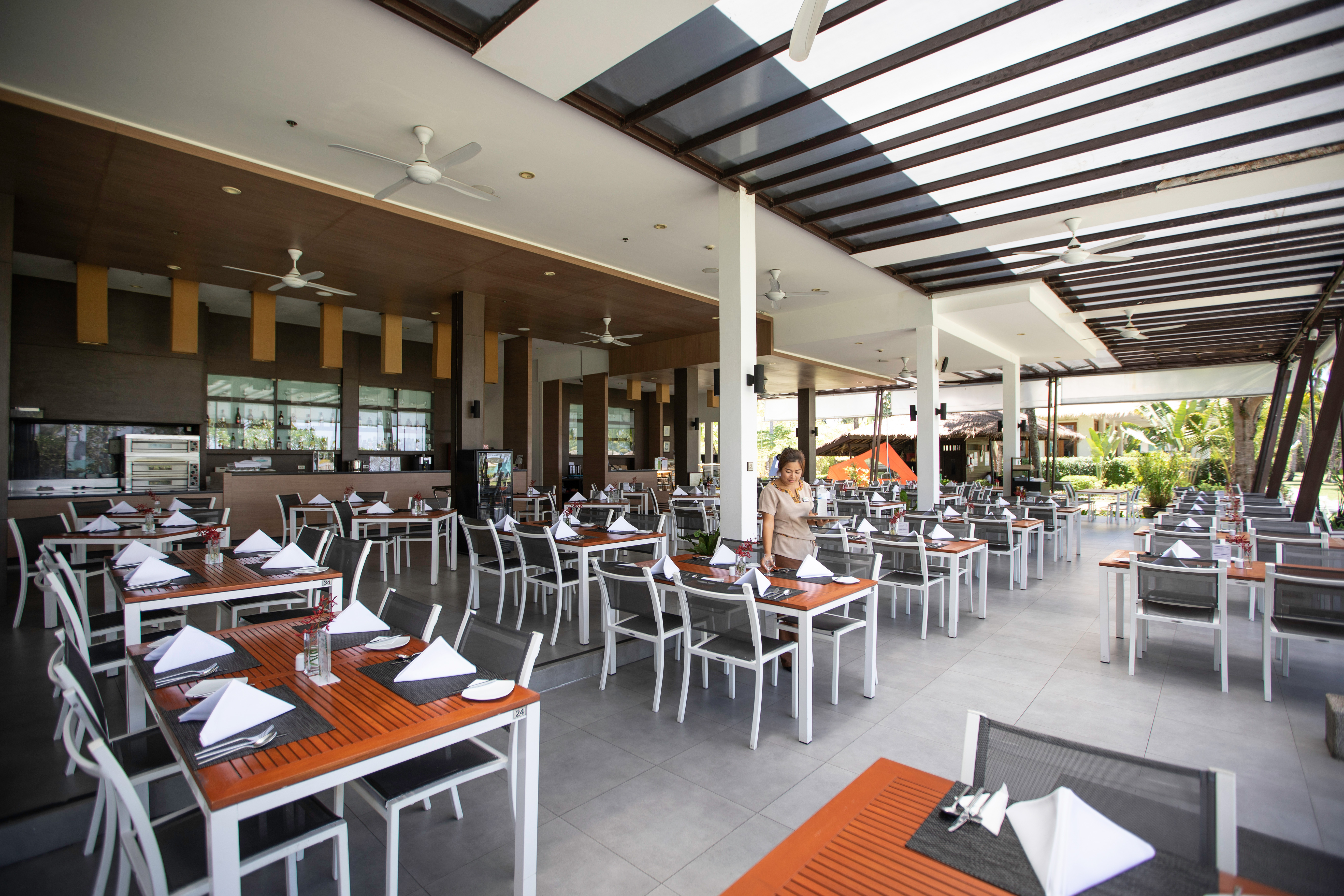 Kantary Beach Hotel Villas & Suites