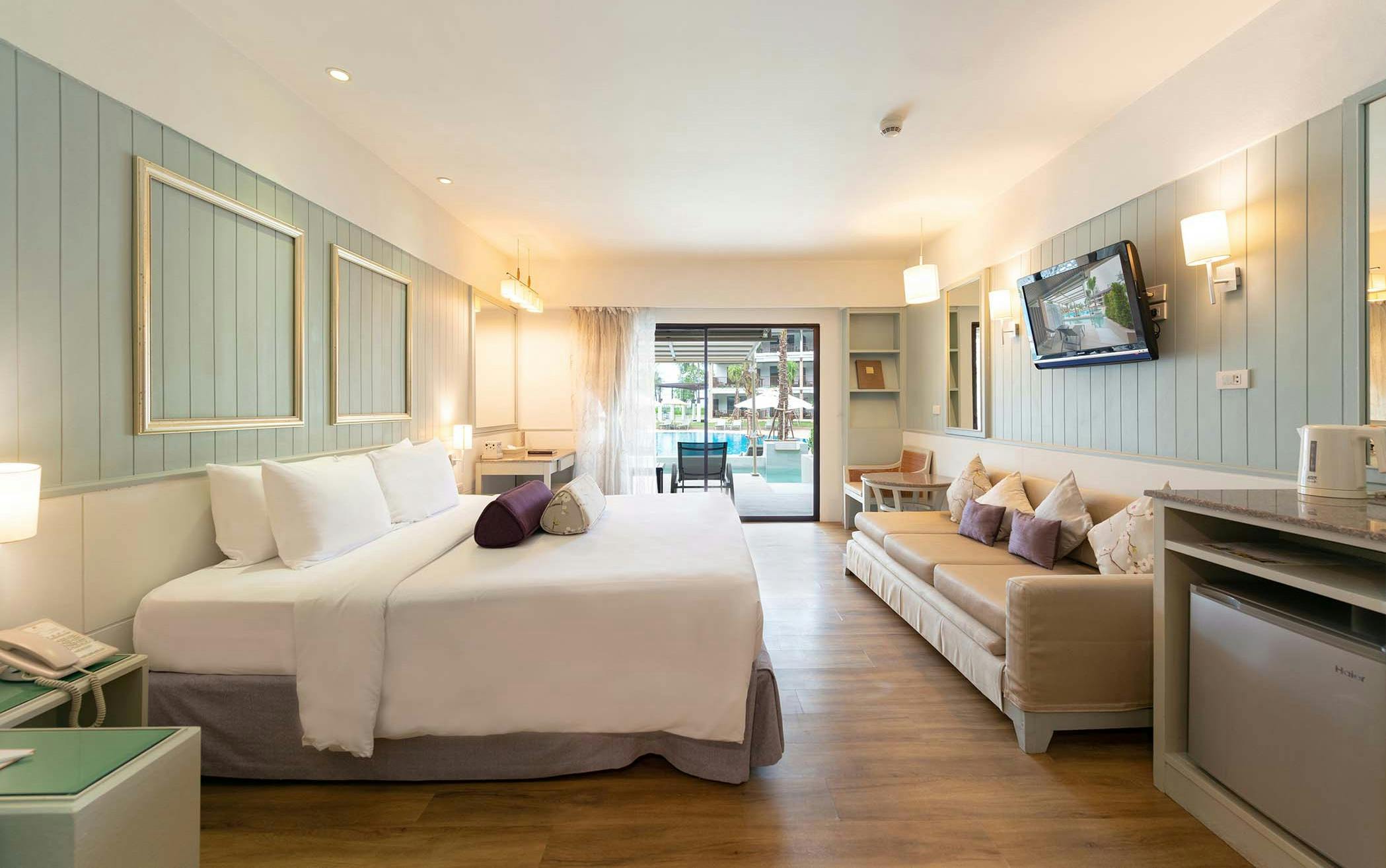 Katathani Phuket Beach Resort