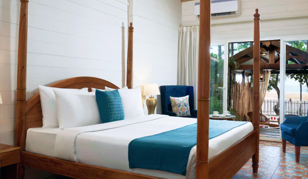 LaRiSa Beach Resort, Morjim