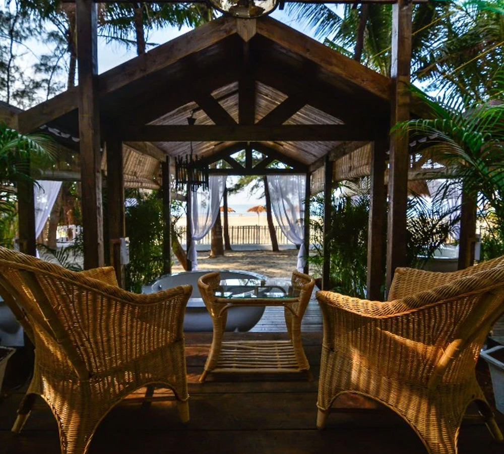 LaRiSa Beach Resort, Morjim