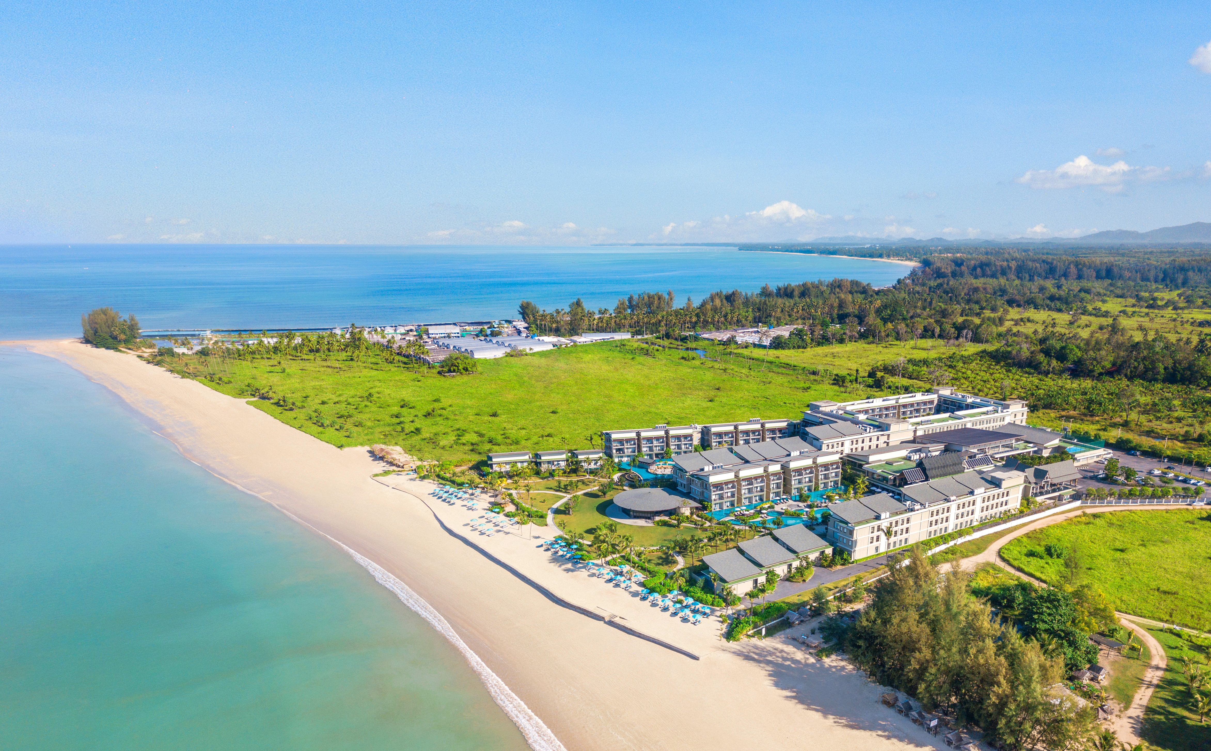 Le Meridien Khao Lak Resort & Spa