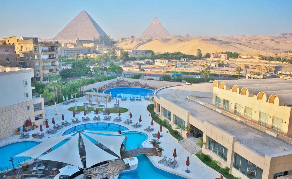 Le Meridien Pyramids Hotel & Spa 