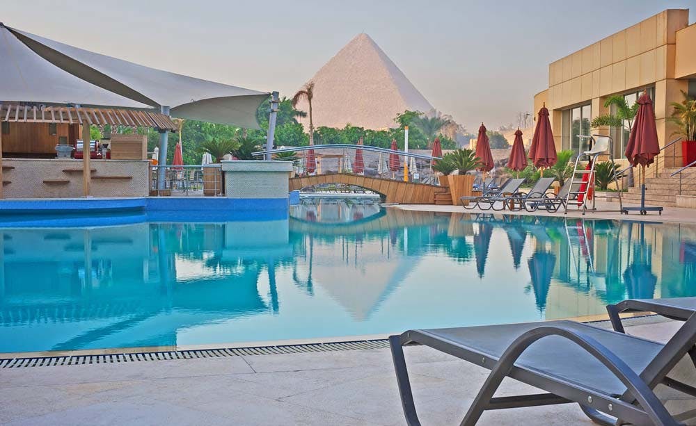 le-meridien-pyramids-hotel-and-spa-egypt-07