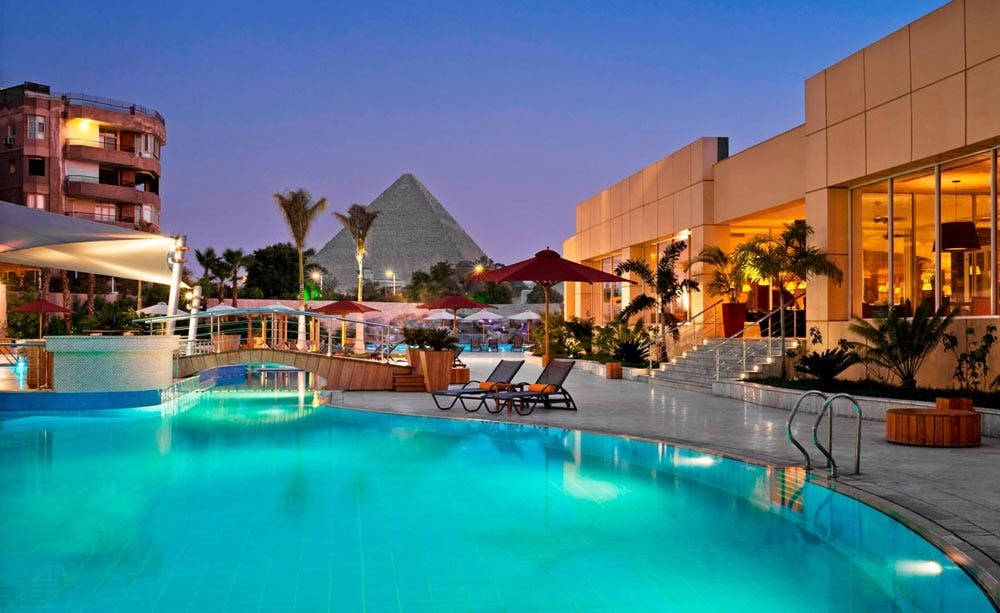 Le Meridien Pyramids Hotel & Spa 