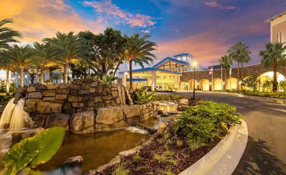 Loews Sapphire Falls Resort at Universal Orlando