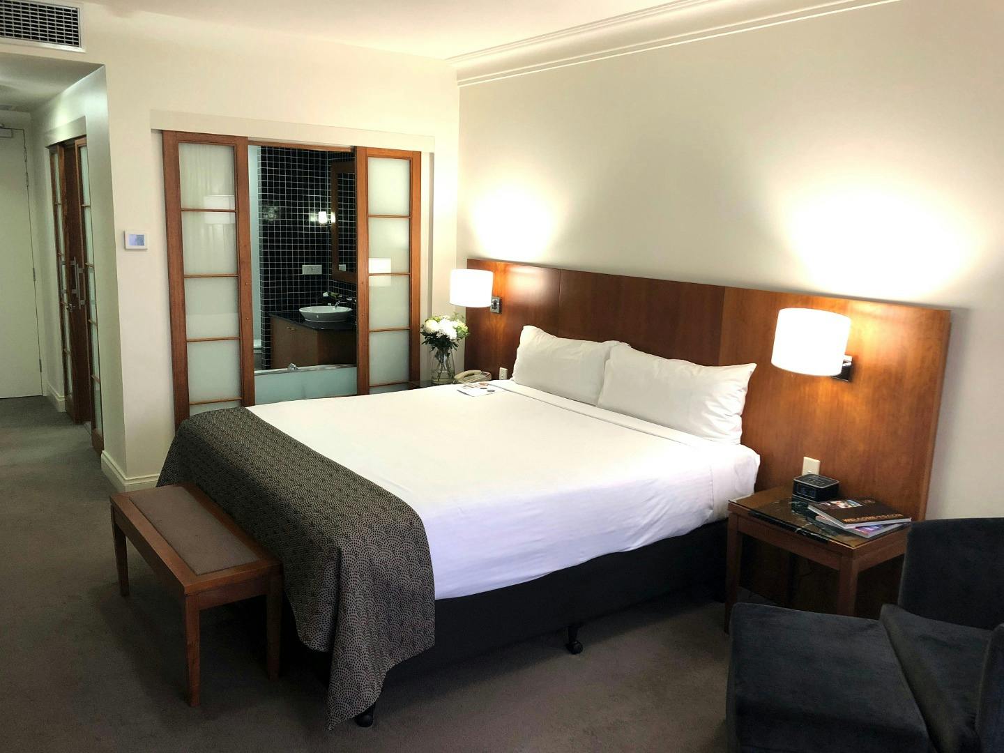 Majestic Roof Garden Hotel 