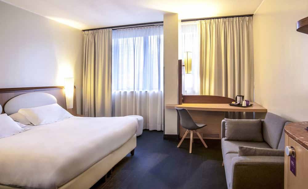 Mercure Rome West