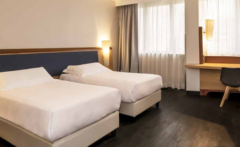 Mercure Rome West