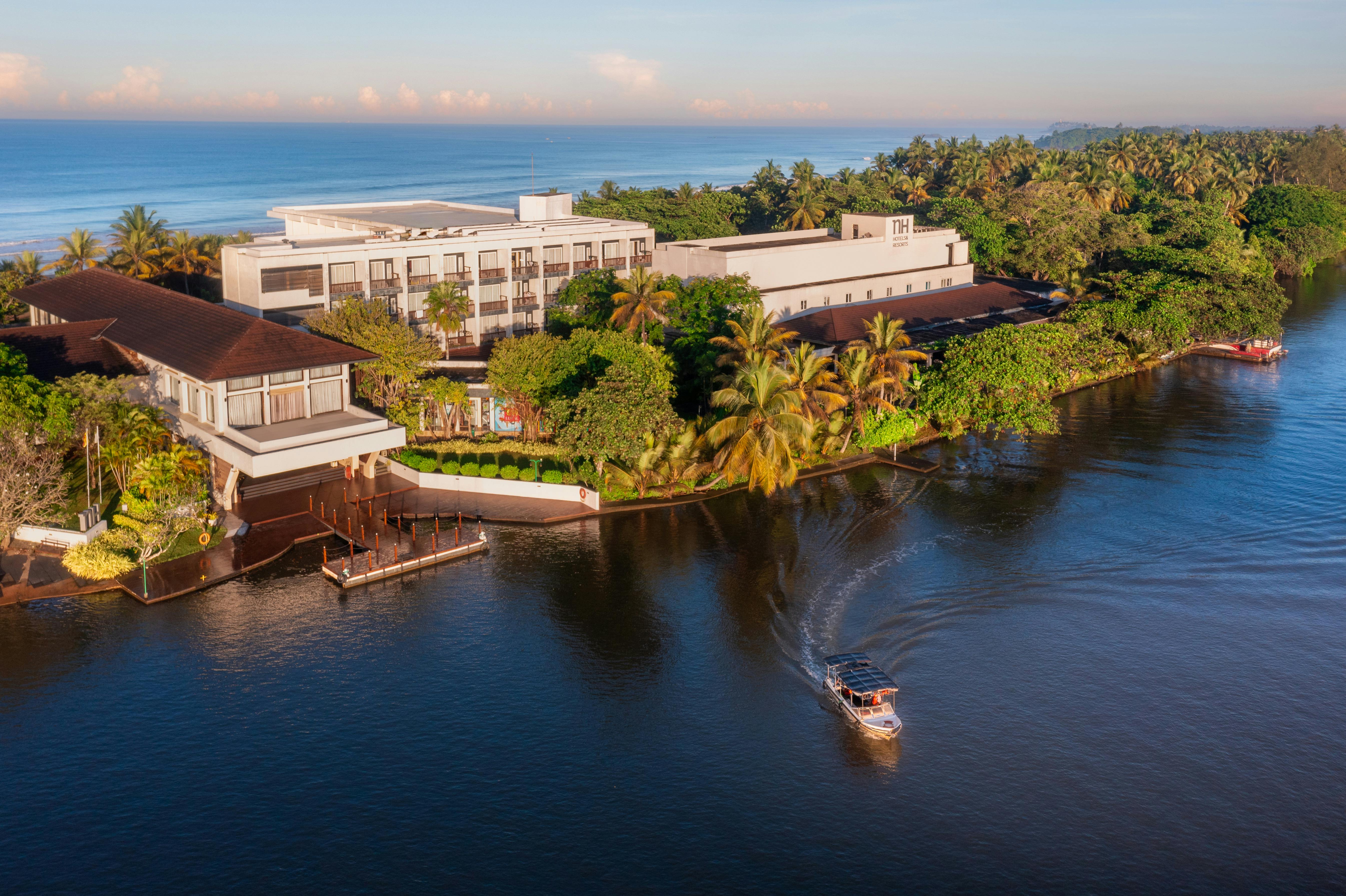 NH Bentota Ceysands Resort