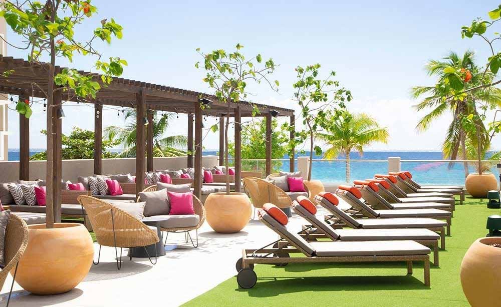 O2 Beach Club & Spa