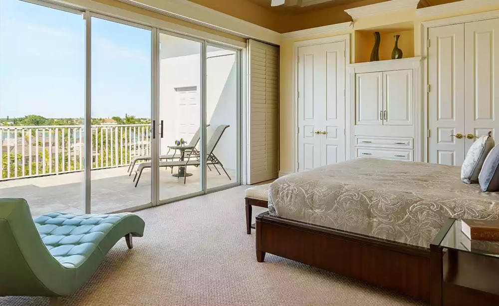 Olde Marco Island Inn and Suites