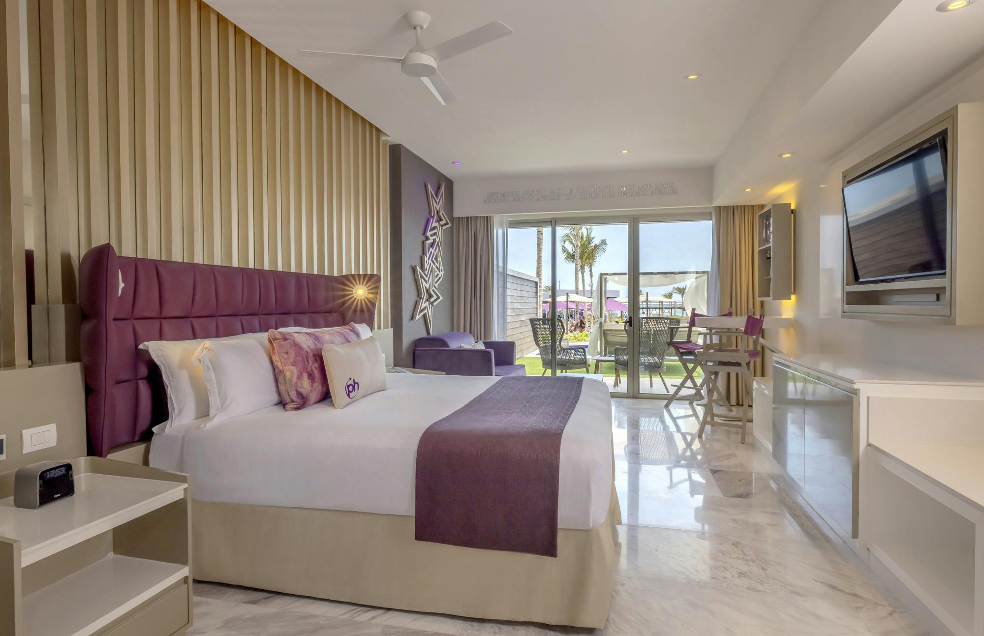 Planet Hollywood Cancun by Royalton