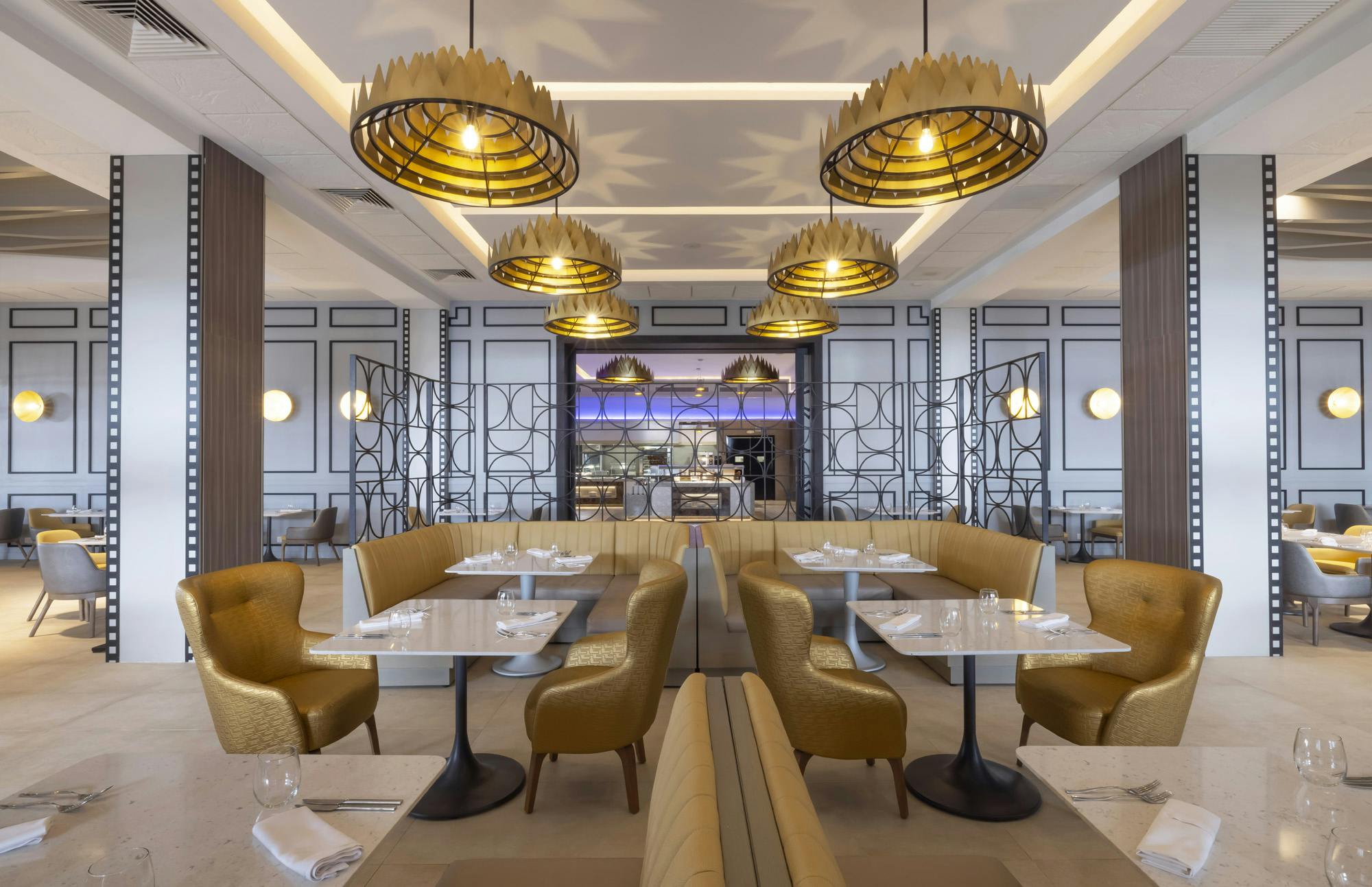 Planet Hollywood Cancun by Royalton