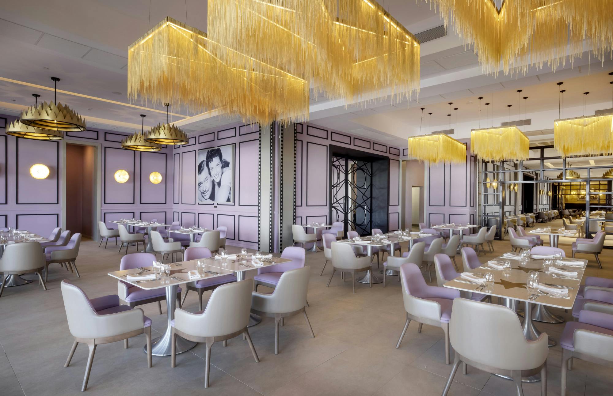 Planet Hollywood Cancun by Royalton