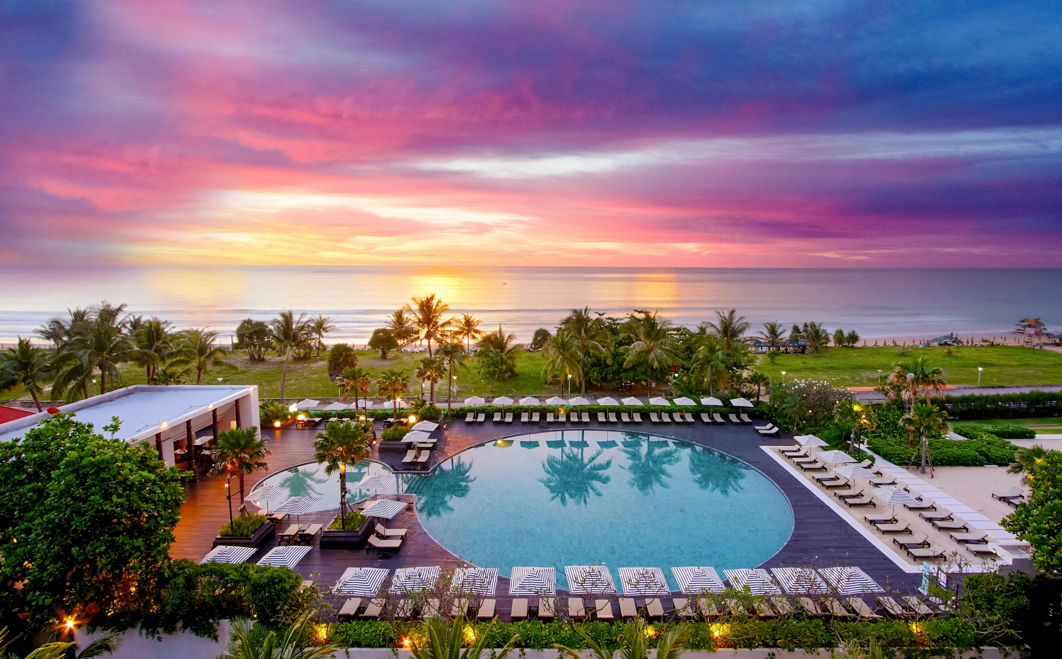 Pullman Phuket Karon Beach Resort