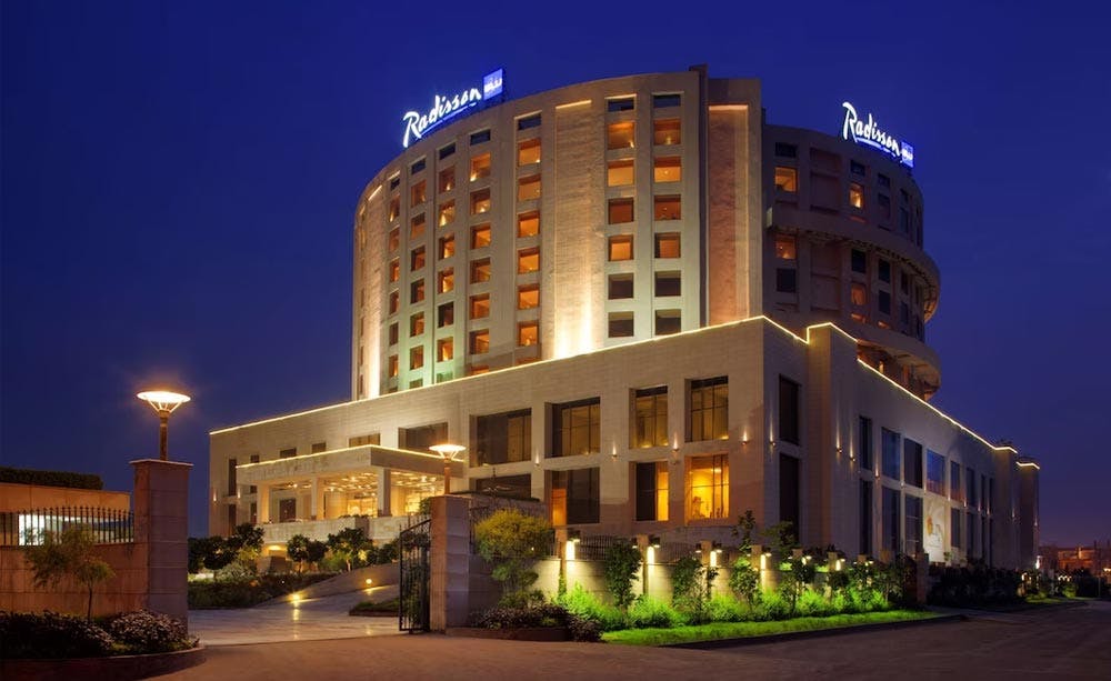 radisson-blu-hotel-new-delhi-dwarka-01