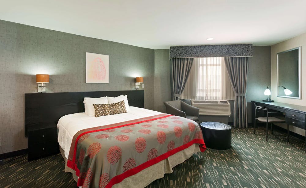 Ramada Plaza West Hollywood Hotel and Suites